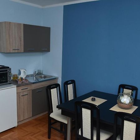 Blue House Apartment Ni 외부 사진