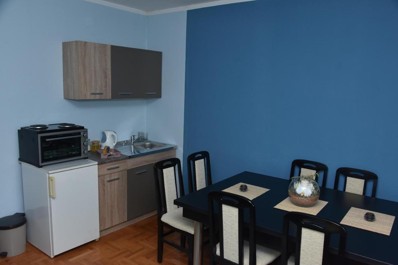 Blue House Apartment Ni 외부 사진