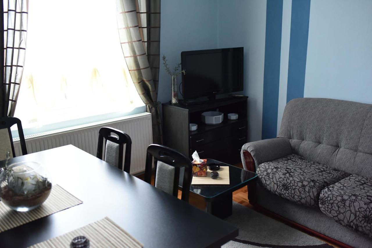Blue House Apartment Ni 외부 사진