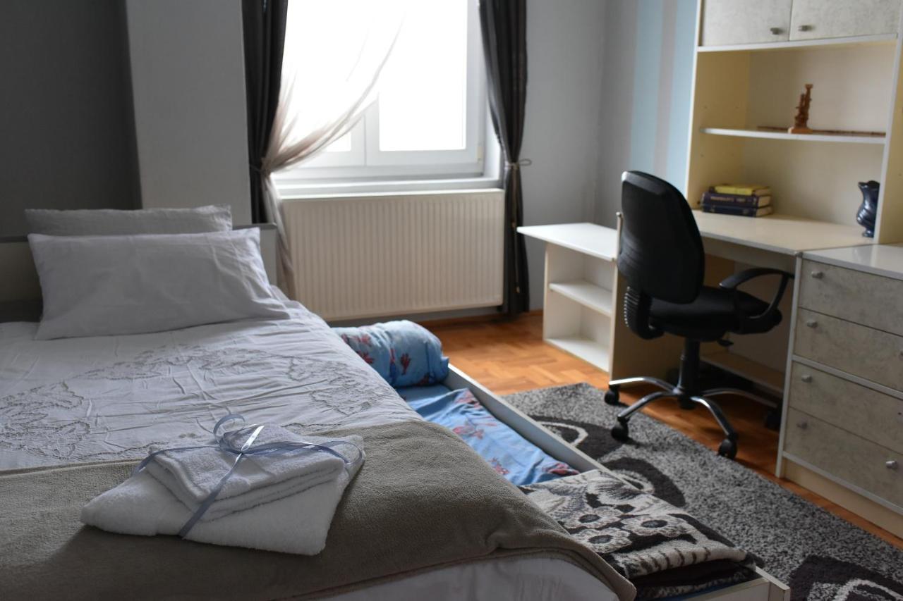 Blue House Apartment Ni 외부 사진