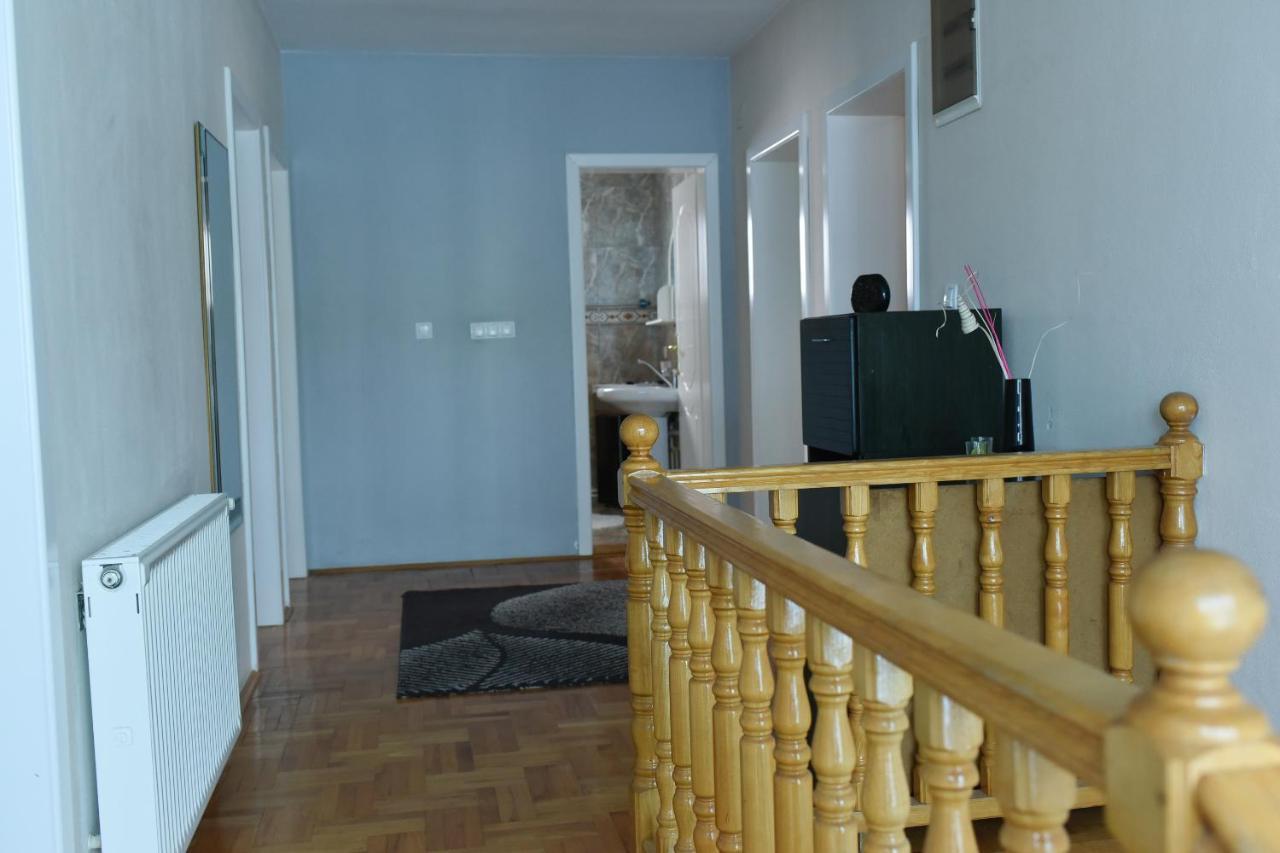 Blue House Apartment Ni 외부 사진