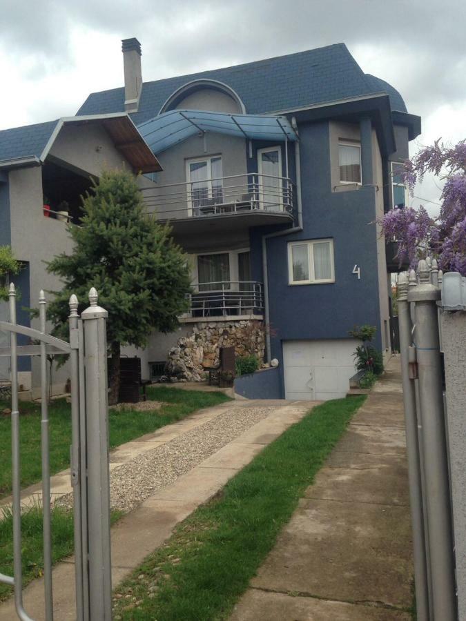 Blue House Apartment Ni 외부 사진